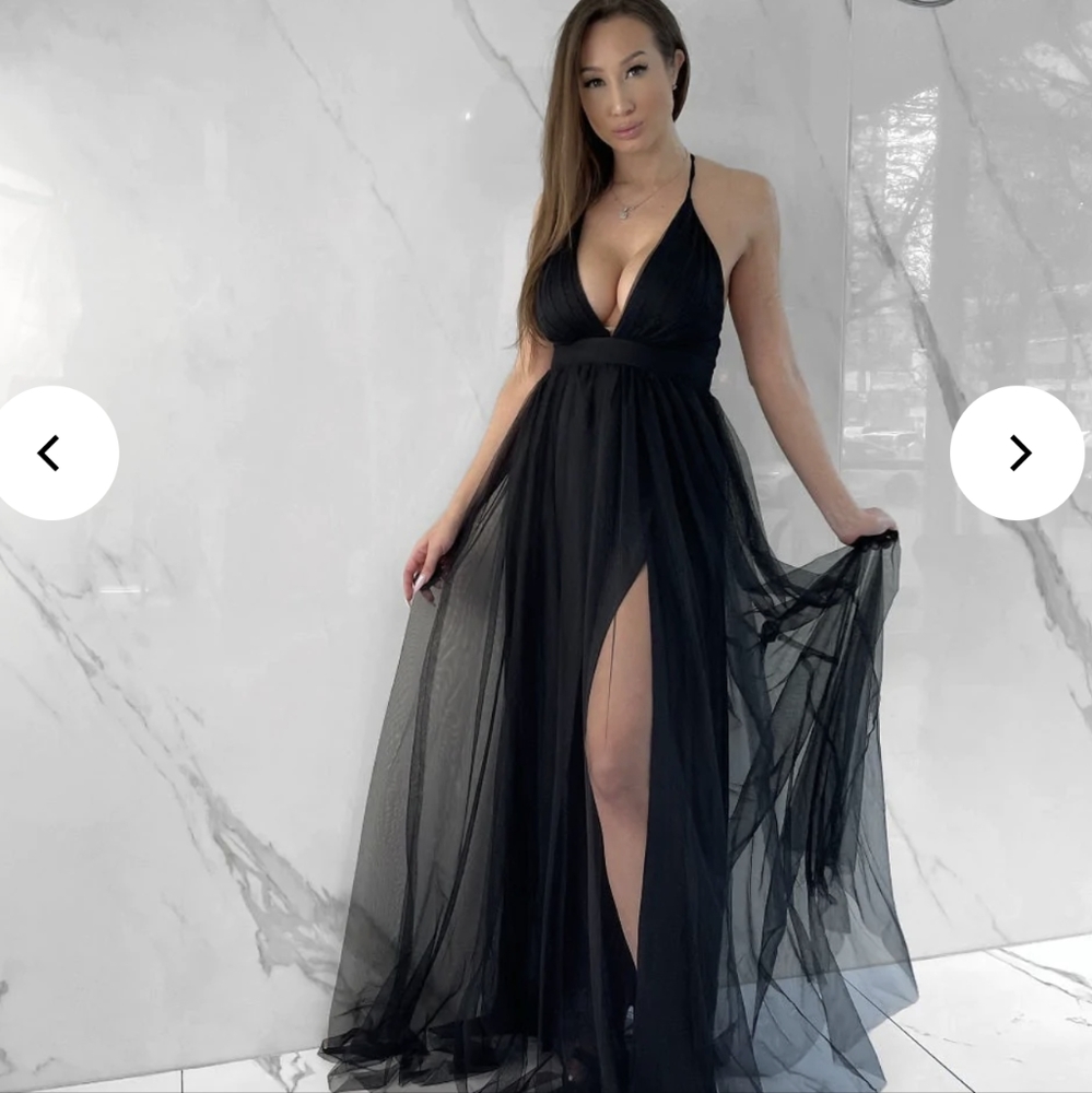 Beautiful formal black dress